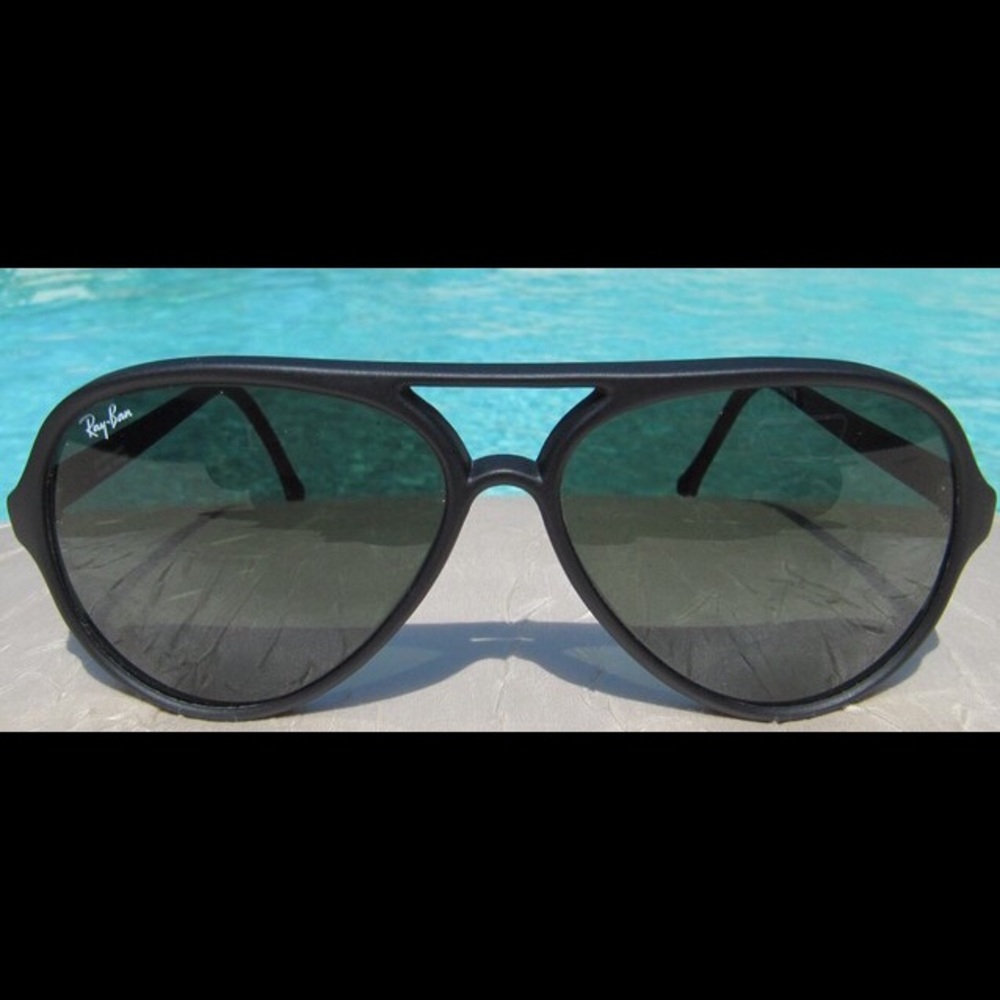 Vintage Bausch & Lomb CATS 5000 Ray-bans.